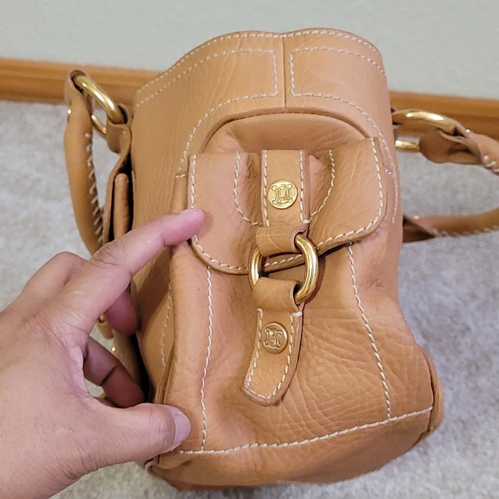 Celine - Picture 5 of 16